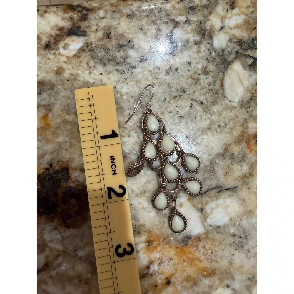 Vintage Style Cream Teardrop Chandelier Earrings Antiqued Silver Tone Boho Drop